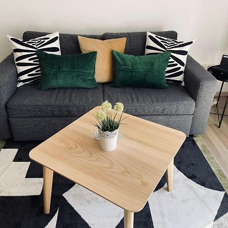 Ferienwohnung-Nils-Holgerson-Mit-Balkon-Zwischen-Strand-Wald-Wiese-Im-Suedosten-Der-Insel-Ruegen Gustow  Exteriér fotografie